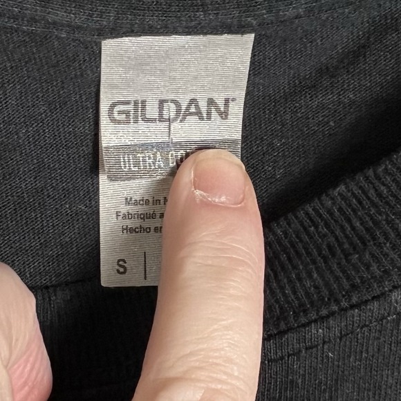 Gildan Women's Small Black Daytona Beach Florida Rainbow Dolphin Graphic Tee‎ - Picture 3 of 4